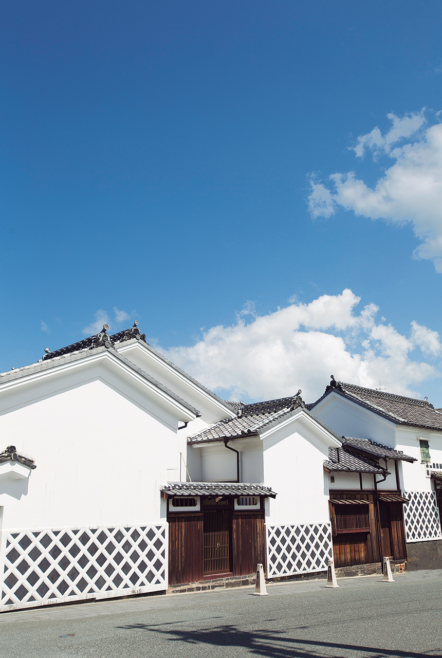 旧山村家住宅の南側